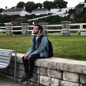 Meet your Posher, Jay